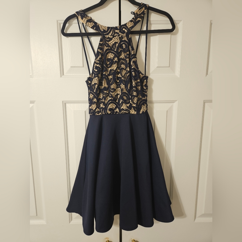 B. Darlin Navy Lace Fit & Flare Halter Sleeveless Party Dress Juniors 1/2